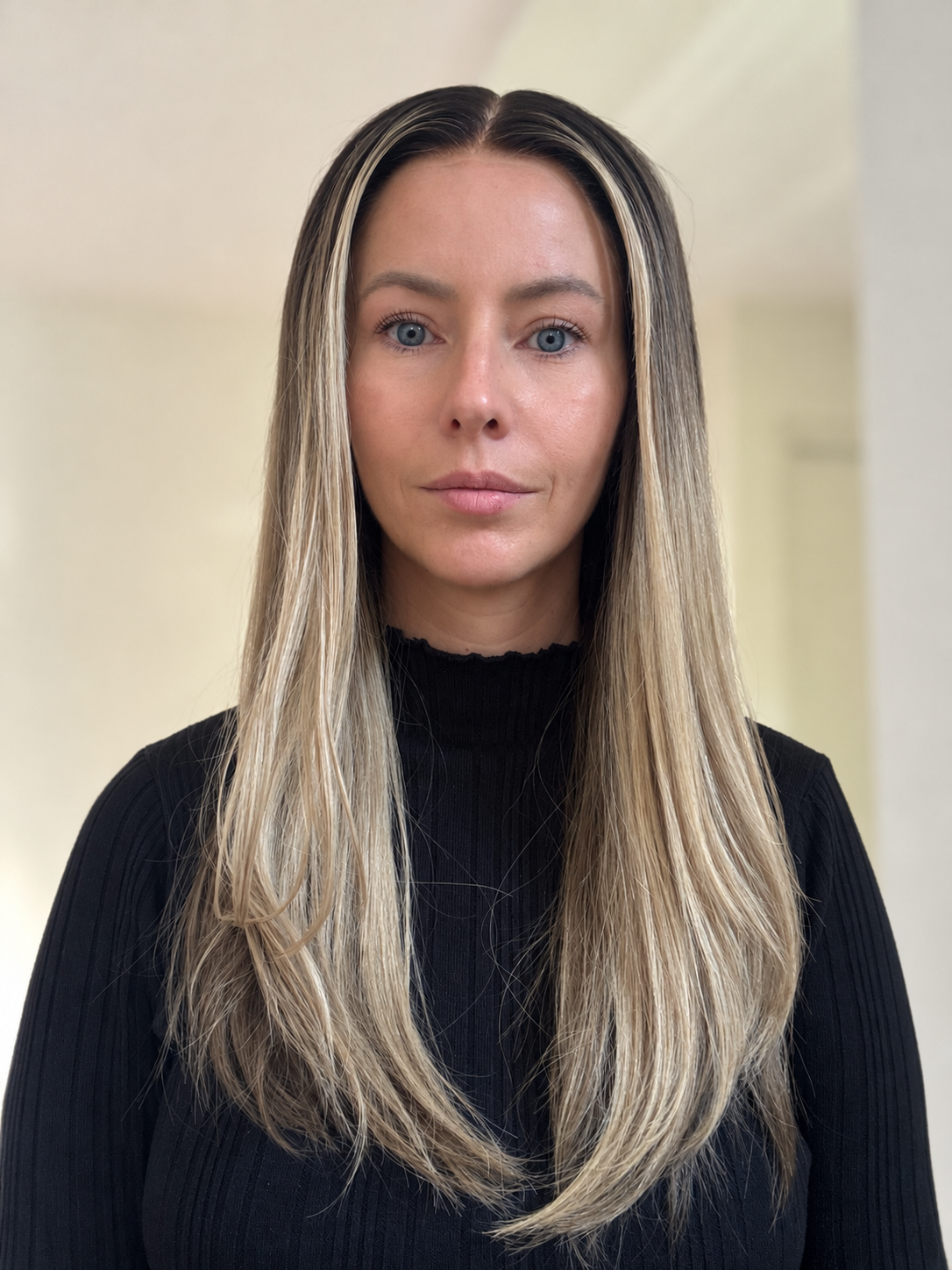 Mabel Wig | Perruque Cheveux Humains Balayage Blond Beige Froid HD Lace PRÊT À EXPÉDIER (copie)