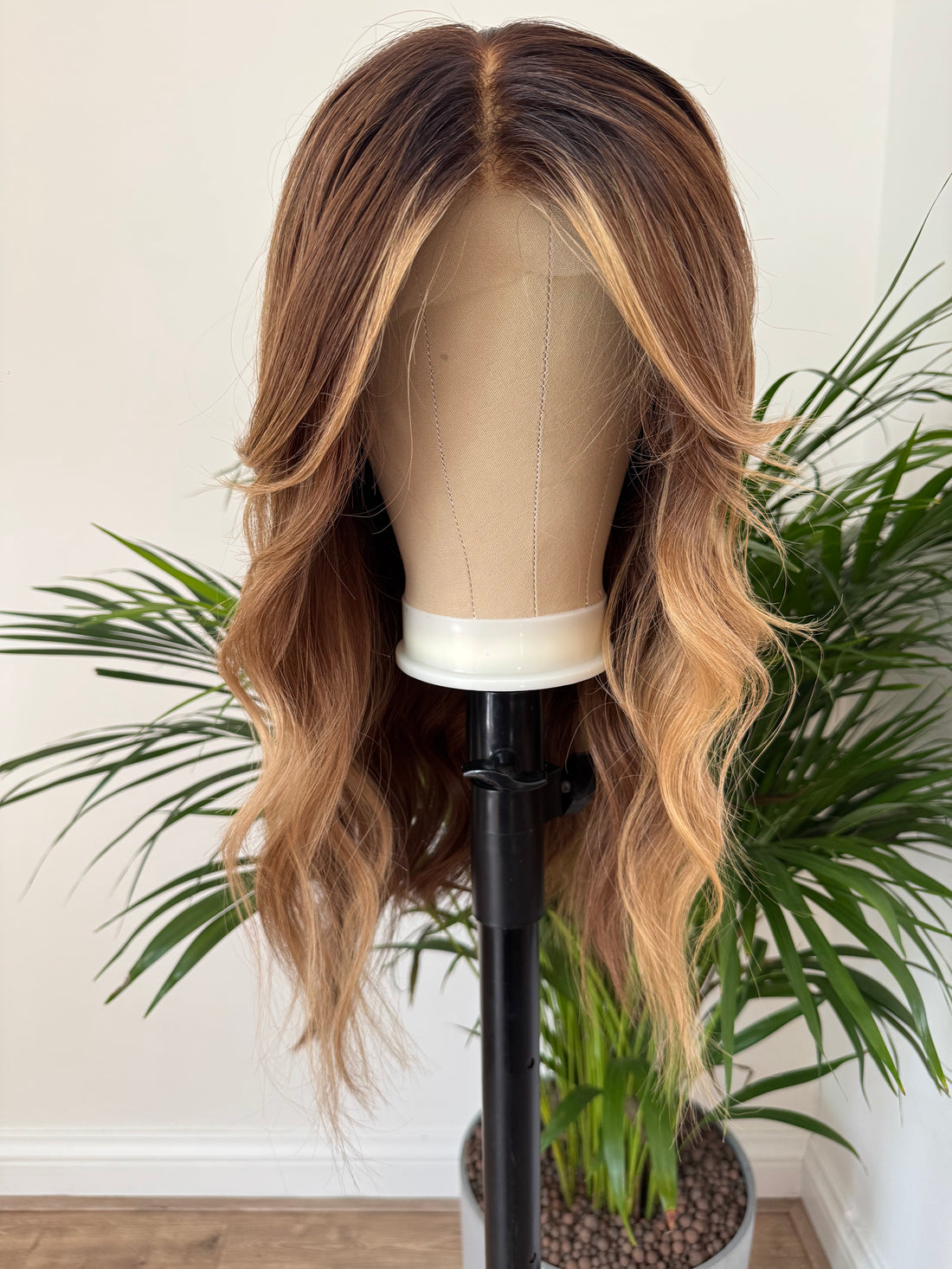 Olivia – Hellbraune Balayage HD Lace Echthaarperücke | 18" & 22"