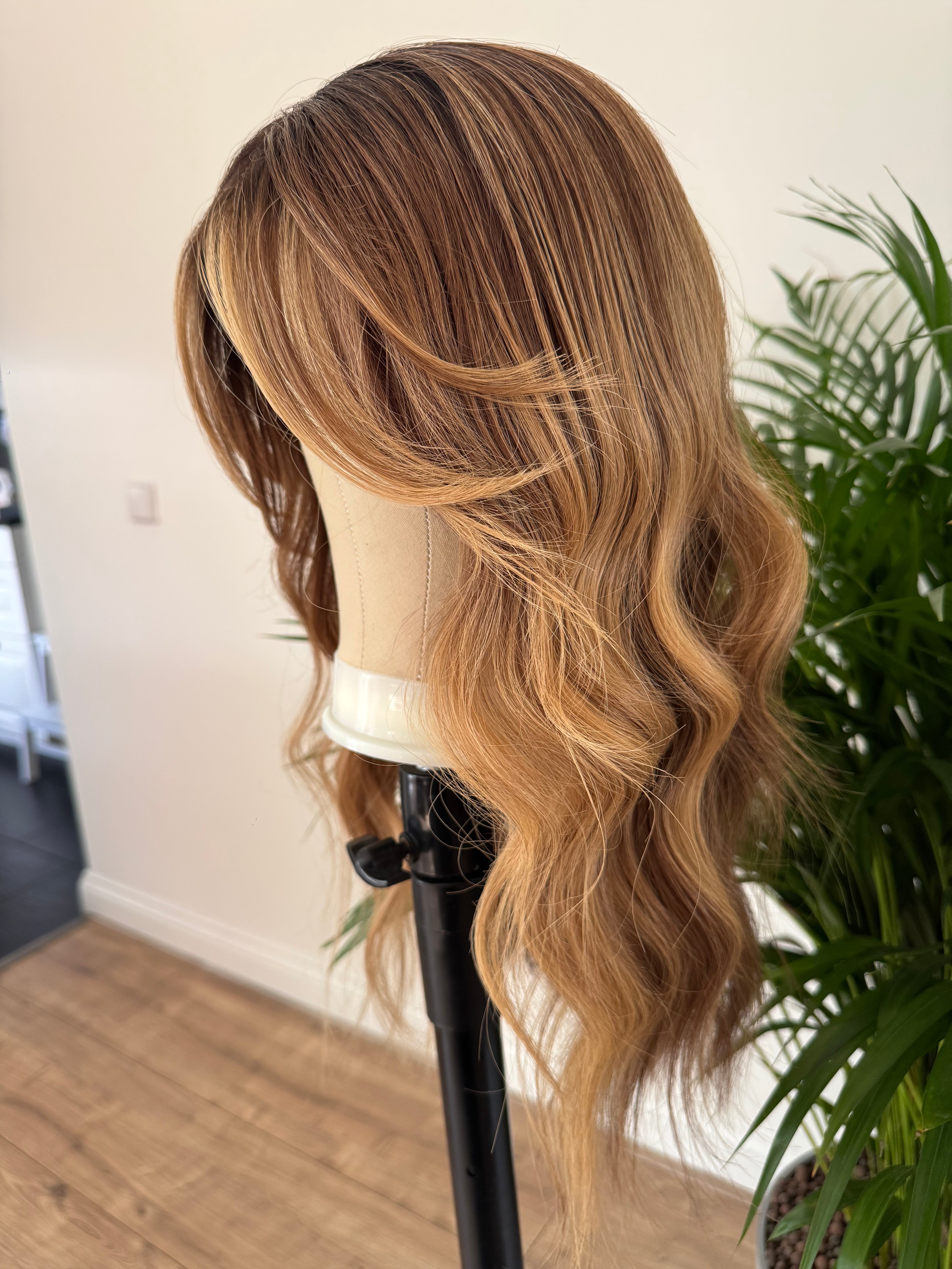 Olivia – Hellbraune Balayage HD Lace Echthaarperücke | 18" & 22"