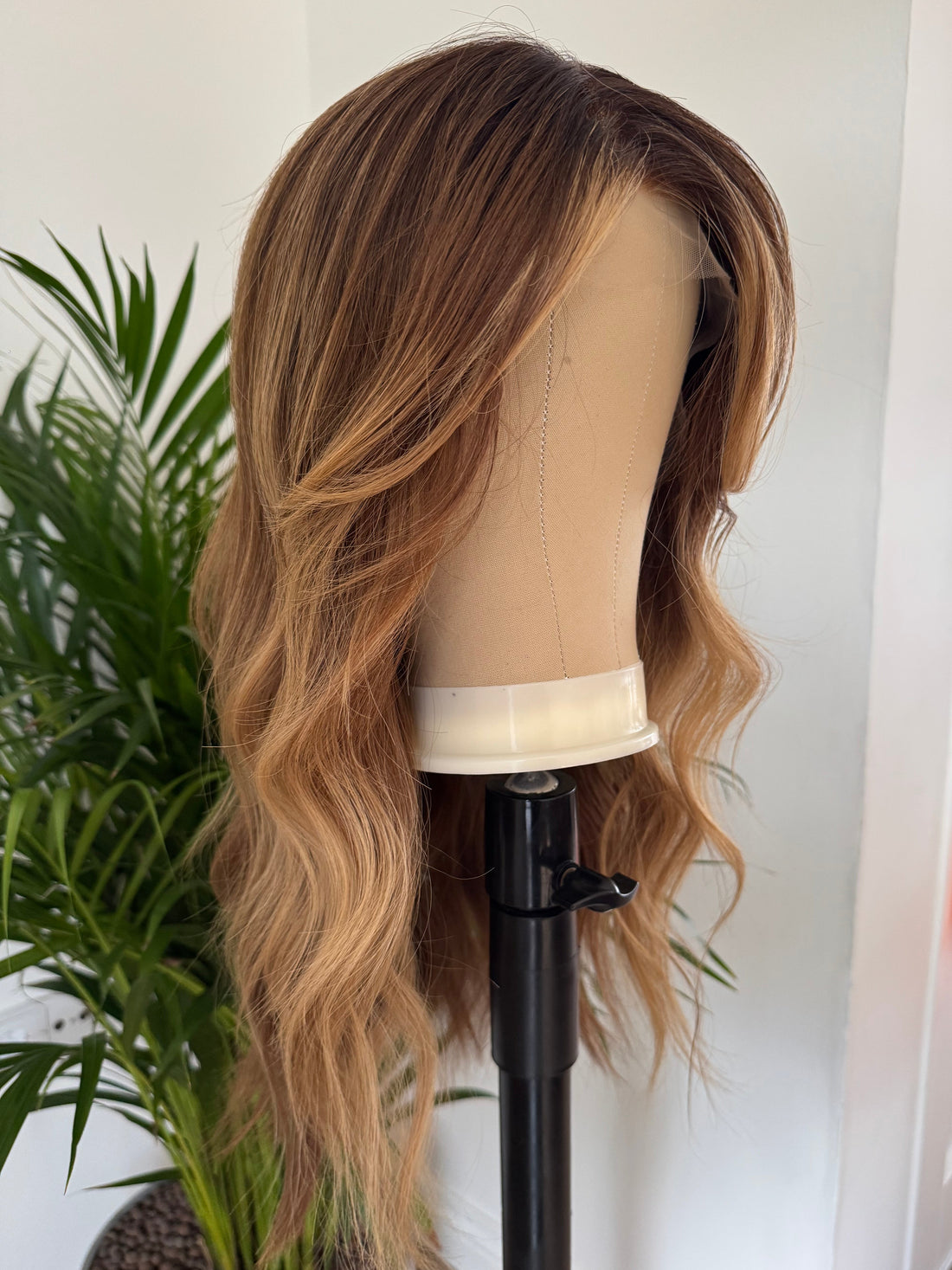 Olivia – Hellbraune Balayage HD Lace Echthaarperücke | 18" & 22"
