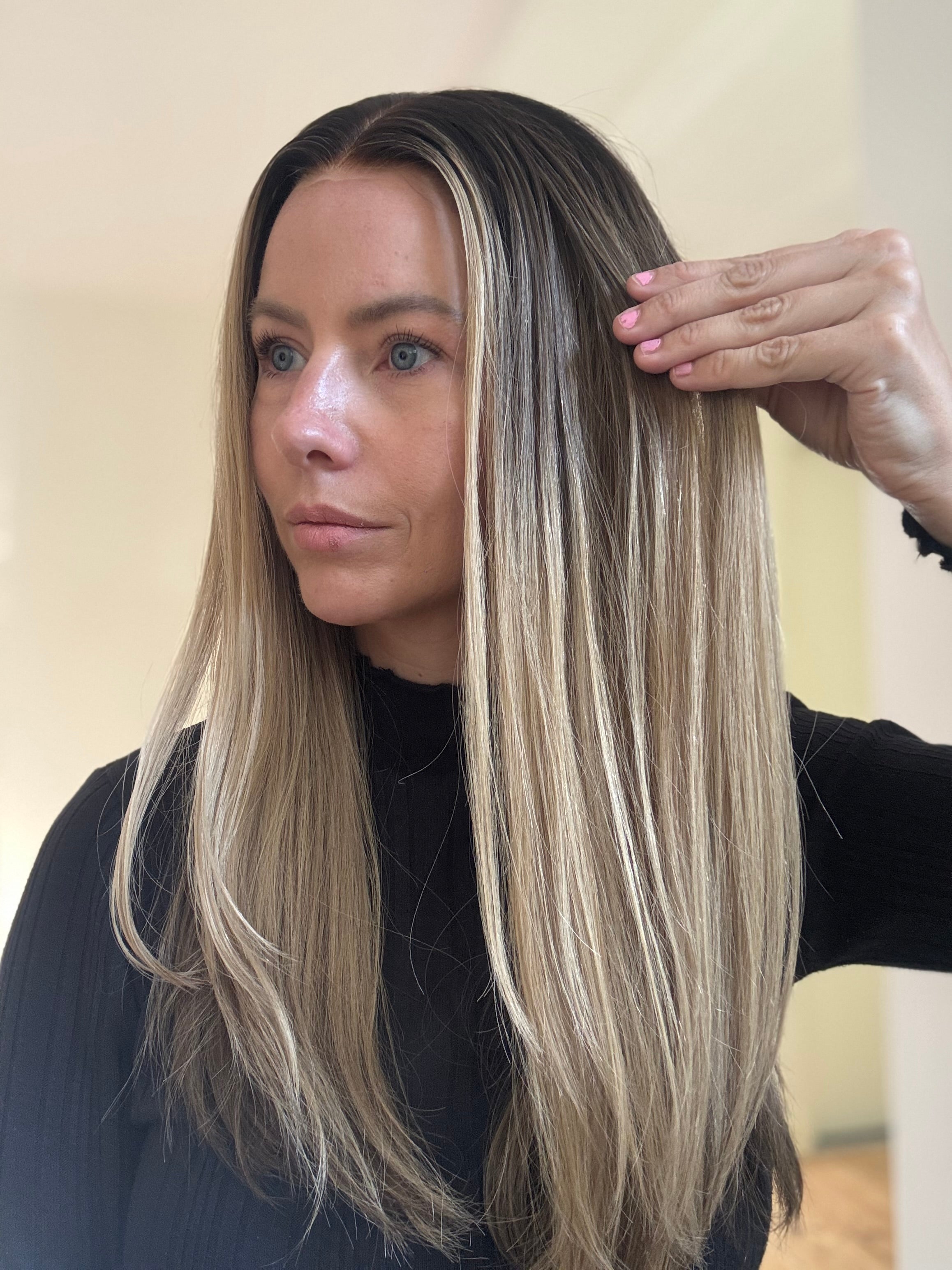 Mabel Wig | Perruque Cheveux Humains Balayage Blond Beige Froid HD Lace PRÊT À EXPÉDIER (copie)